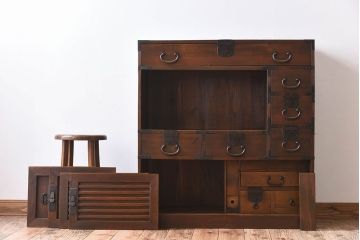 アンティーク家具　明治大正期　古民具・骨董　前面檜材　かくし付き!関西帳場箪笥(1)