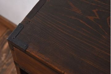 アンティーク家具　明治大正期　古民具・骨董　前面檜材　かくし付き!関西帳場箪笥(1)