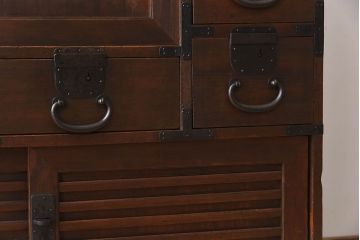 アンティーク家具　明治大正期　古民具・骨董　前面檜材　かくし付き!関西帳場箪笥(1)