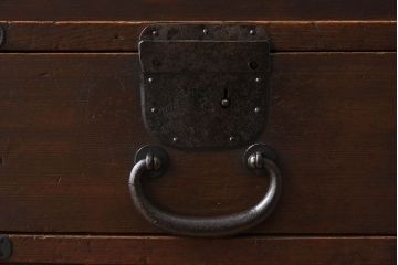 アンティーク家具　明治大正期　古民具・骨董　前面檜材　かくし付き!関西帳場箪笥(1)