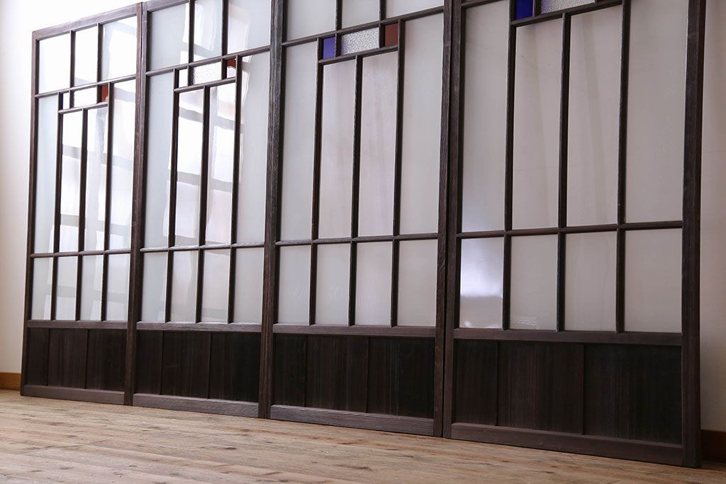 モダンなアンティークガラス戸4枚セット　当時物色ガラス入り