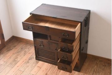 アンティーク家具　明治大正期　古民具・骨董　前面檜材　かくし付き!関西帳場箪笥(2)
