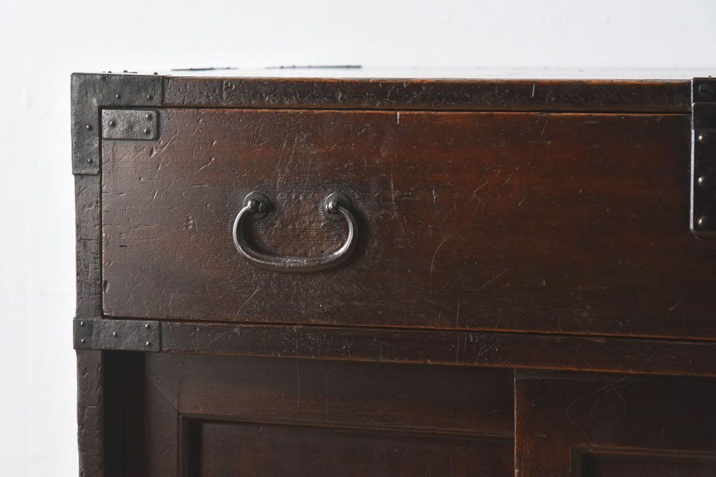 アンティーク家具　明治大正期　古民具・骨董　前面檜材　かくし付き!関西帳場箪笥(2)