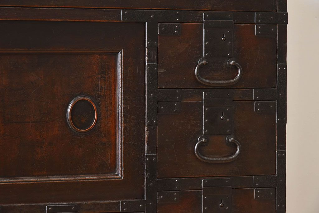 アンティーク家具　明治大正期　古民具・骨董　前面檜材　かくし付き!関西帳場箪笥(2)