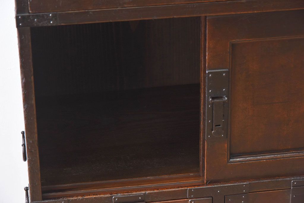 アンティーク家具　明治大正期　古民具・骨董　前面檜材　かくし付き!関西帳場箪笥(2)