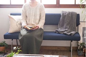 レトロ家具　ビンテージ　1970年　レトロなアイアンレッグベンチソファ(1)