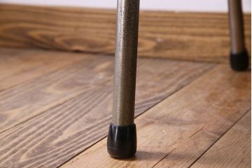 レトロ家具　ビンテージ　1970年　レトロなアイアンレッグベンチソファ(1)