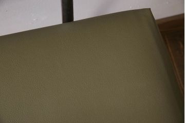 レトロ家具　ビンテージ　1970年　レトロなアイアンレッグベンチソファ(2)