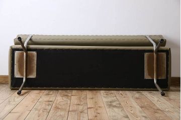 レトロ家具　ビンテージ　1970年　レトロなアイアンレッグベンチソファ(2)
