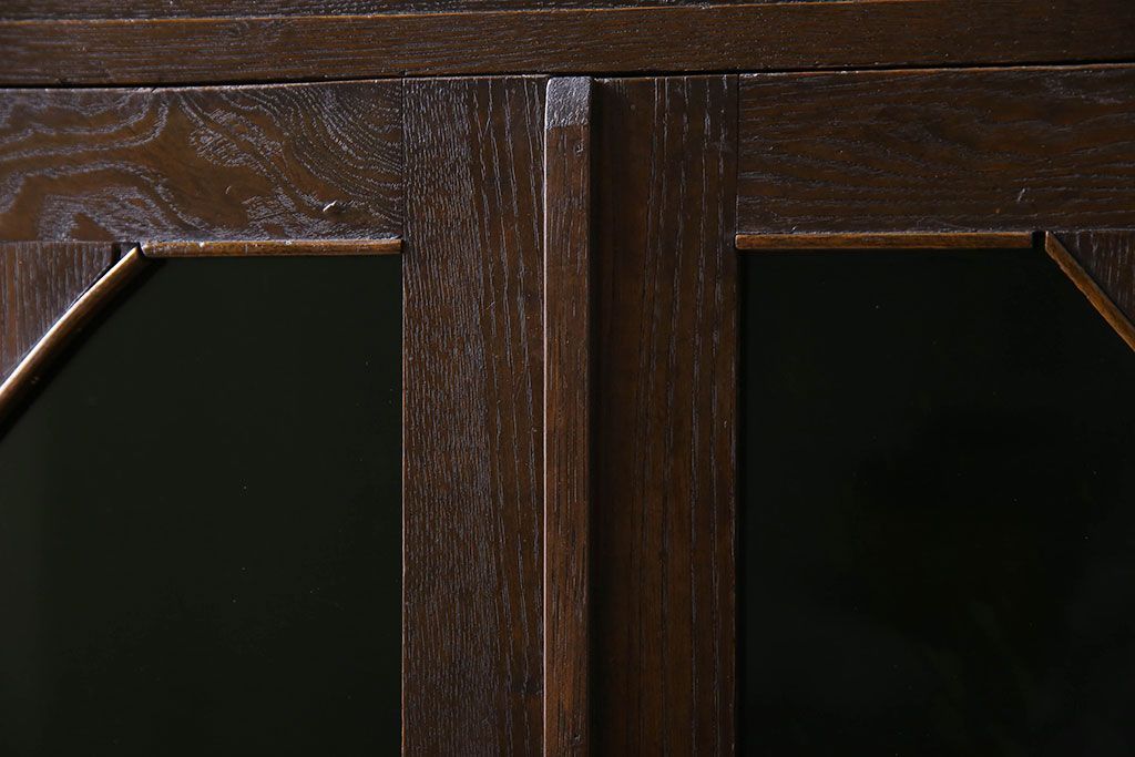 アンティーク家具　色ガラス入り!おしゃれなデザインのアンティーク本箱(ブックケース)　和製アンティーク