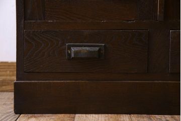 アンティーク家具　色ガラス入り!おしゃれなデザインのアンティーク本箱(ブックケース)　和製アンティーク