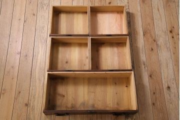 アンティーク家具　丸金具付き　和製アンティーク　前面欅材製の帳場箪笥