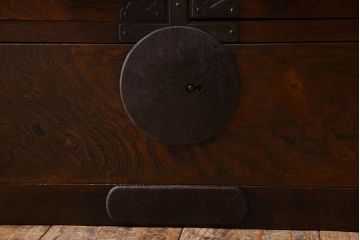 アンティーク家具　丸金具付き　和製アンティーク　前面欅材製の帳場箪笥