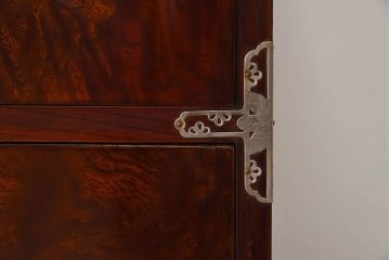 アンティーク家具　和モダン　欅玉杢材　漆塗り　古い衣装箪笥ローボード(1)