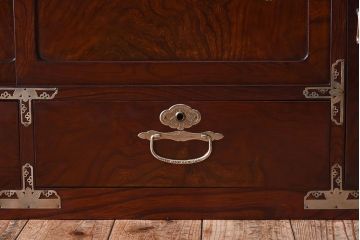 アンティーク家具　和モダン　欅玉杢材　漆塗り　古い衣装箪笥ローボード(2)