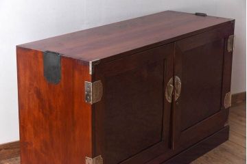 アンティーク家具　和モダン　欅玉杢材　漆塗り　古い衣装箪笥ローボード(3)