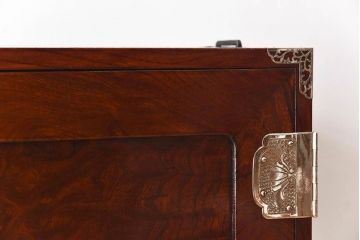 アンティーク家具　和モダン　欅玉杢材　漆塗り　古い衣装箪笥ローボード(3)