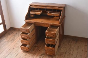 アンティーク家具　英国アンティーク!上質なロールトップデスク(ライティングビューロー、机、在宅ワーク、在宅用)