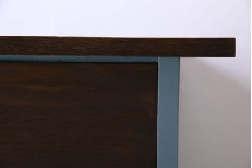 アンティーク家具　天板ナラ材　アンティーク 古い木製のくすんだ水色ペイント片袖机