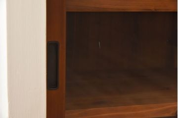 アンティーク家具　アンティークペイント　4枚引き戸　ガラス戸のおしゃれなローボード