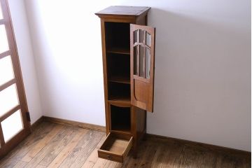アンティーク家具　オーク材　英国アンティーク　縦型キャビネット(1)