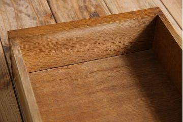 アンティーク家具　オーク材　英国アンティーク　縦型キャビネット(1)