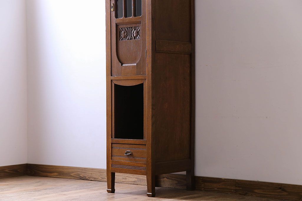 アンティーク家具　オーク材　英国アンティーク　縦型キャビネット(1)