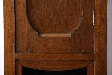 アンティーク家具　オーク材　英国アンティーク　縦型キャビネット(1)