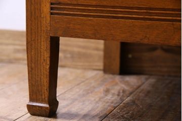 アンティーク家具　オーク材　英国アンティーク　縦型キャビネット(1)