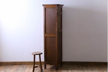 アンティーク家具　オーク材　英国アンティーク　縦型キャビネット(1)