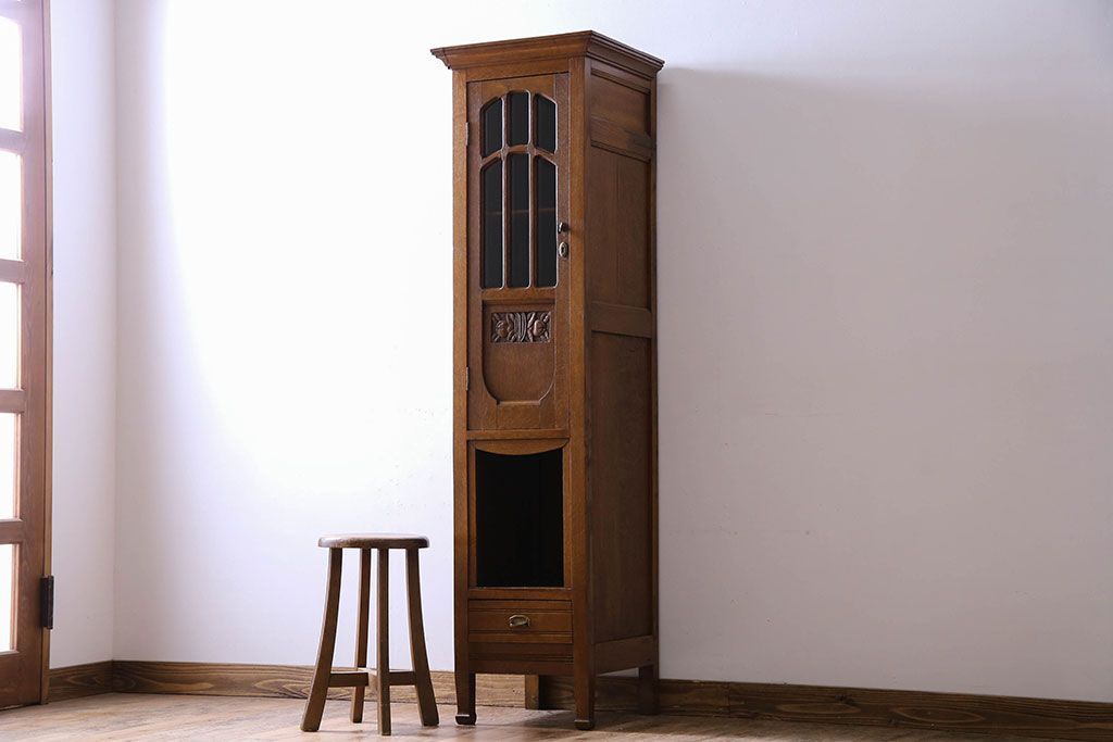 アンティーク家具　オーク材　英国アンティーク　縦型キャビネット(2)