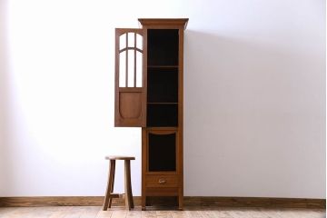 アンティーク家具　オーク材　英国アンティーク　縦型キャビネット(2)