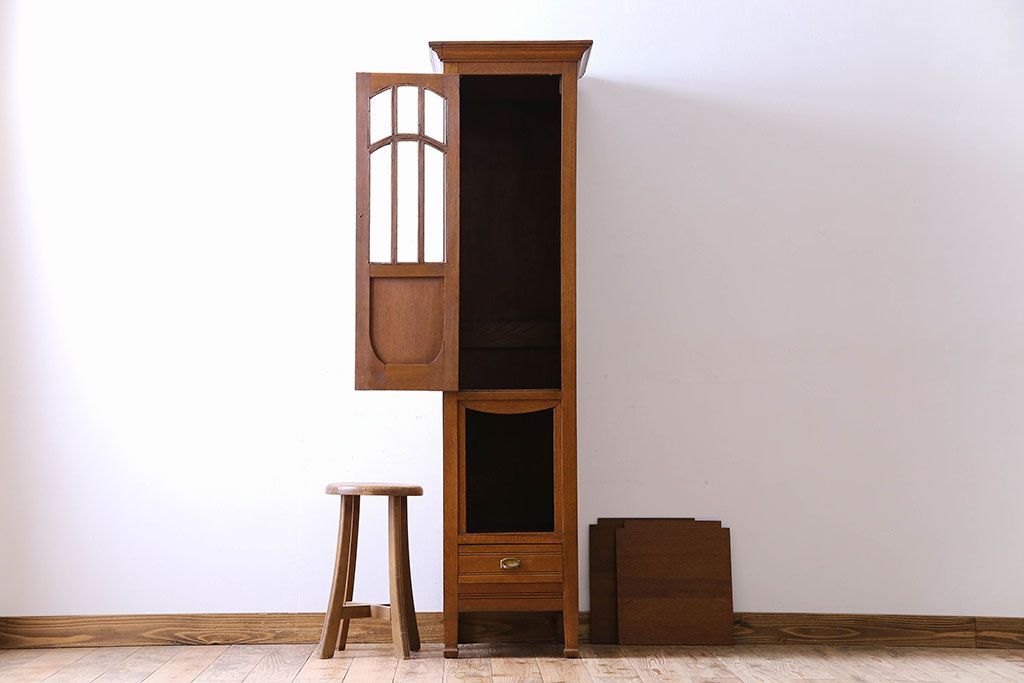 アンティーク家具　オーク材　英国アンティーク　縦型キャビネット(2)