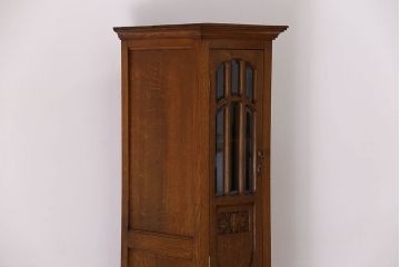 アンティーク家具　オーク材　英国アンティーク　縦型キャビネット(2)