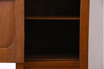 アンティーク家具　オーク材　英国アンティーク　縦型キャビネット(2)