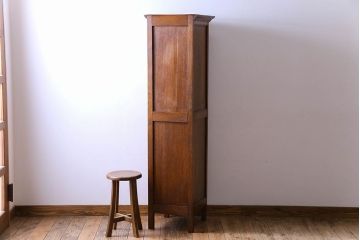 アンティーク家具　オーク材　英国アンティーク　縦型キャビネット(2)