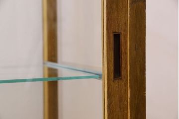 アンティーク家具　ナラ材　アンティーク　脚付き　ガラスケース