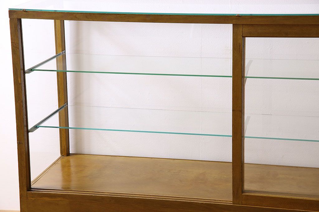 アンティーク家具　ナラ材　アンティーク　脚付き　ガラスケース