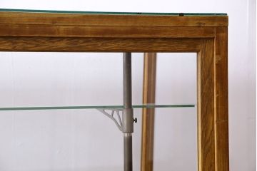 アンティーク家具　脚付き!シンプルなアンティークガラスケース(ショーケース)(2)