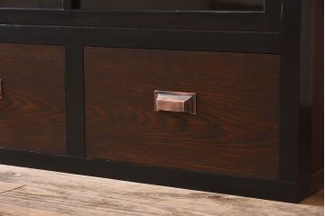 アンティーク家具　アンティーク　ゆらゆらガラス戸のおしゃれなローボード