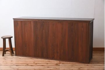 アンティーク家具　アンティーク　ゆらゆらガラス戸のおしゃれなローボード