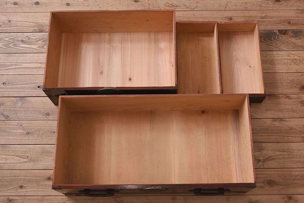 アンティーク家具　和モダン　大正期　一本物　アンティーク松本箪笥(衣装箪笥)