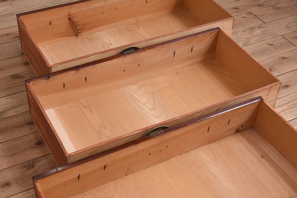 アンティーク家具　和モダン　大正期　一本物　アンティーク松本箪笥(衣装箪笥)