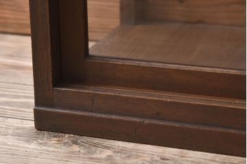 アンティーク家具　古い木製の小ぶりなアンティーク卓上ショーケース(ガラスケース)