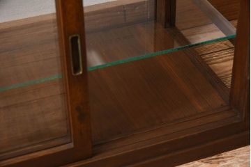 アンティーク家具　古い木製の小ぶりなアンティーク卓上ショーケース(ガラスケース)