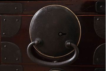 アンティーク家具　和モダン　大正期　一本物　アンティーク松本箪笥(衣装箪笥)(2)