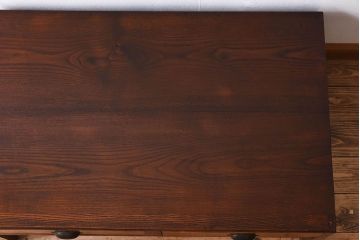 レトロ家具　栗材製　レトロな透かし彫り入りのアンティーク文机