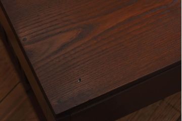レトロ家具　栗材製　レトロな透かし彫り入りのアンティーク文机