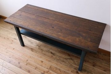 ヴィンテージ家具　アイアンフレームのシャビーなビンテージ作業台(テーブル)(1)