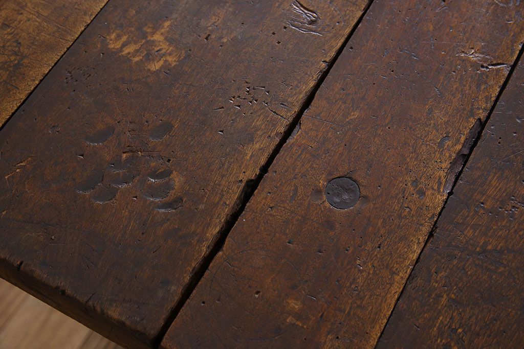 ヴィンテージ家具　アイアンフレームのシャビーなビンテージ作業台(テーブル)(1)